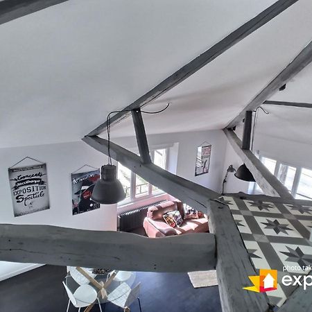 Dommartin-les-ToulModern'Appartアパートメント エクステリア 写真